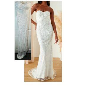 Lulu's Elegant White Wedding Dress